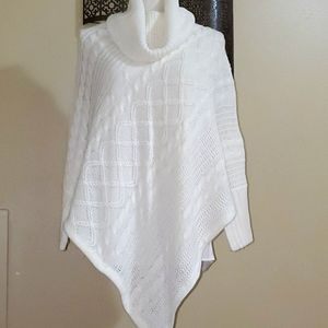 Hannah Cable-knit Poncho Pullover